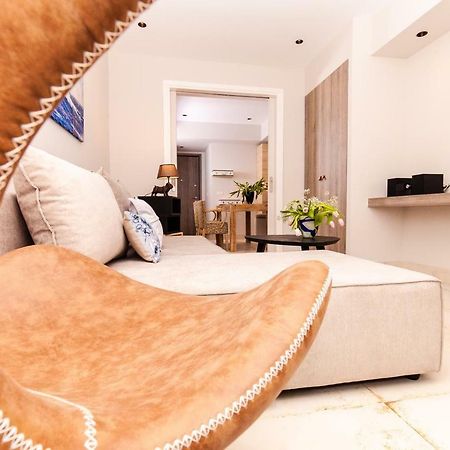 Sweet Suite Flora In Vouliagmeni Athens Exterior photo