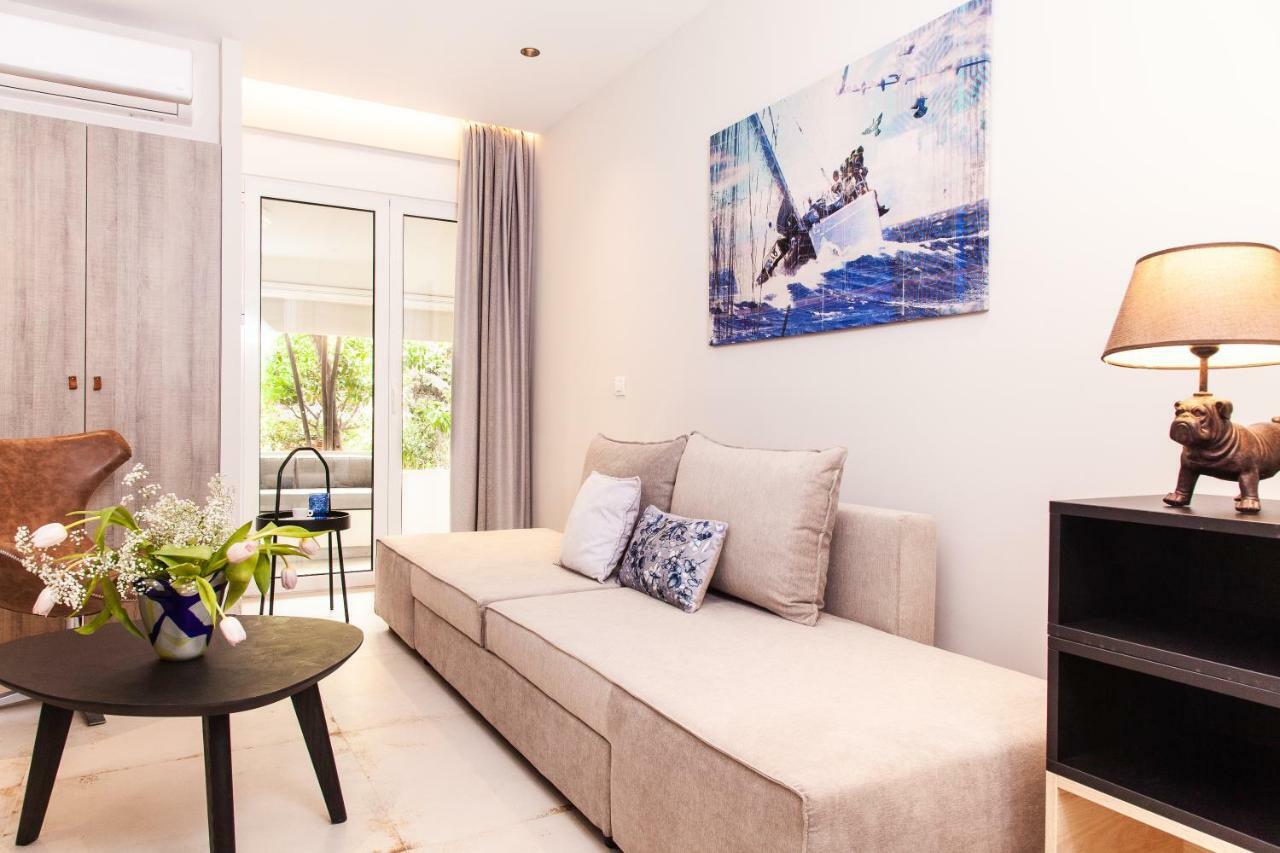 Sweet Suite Flora In Vouliagmeni Athens Exterior photo