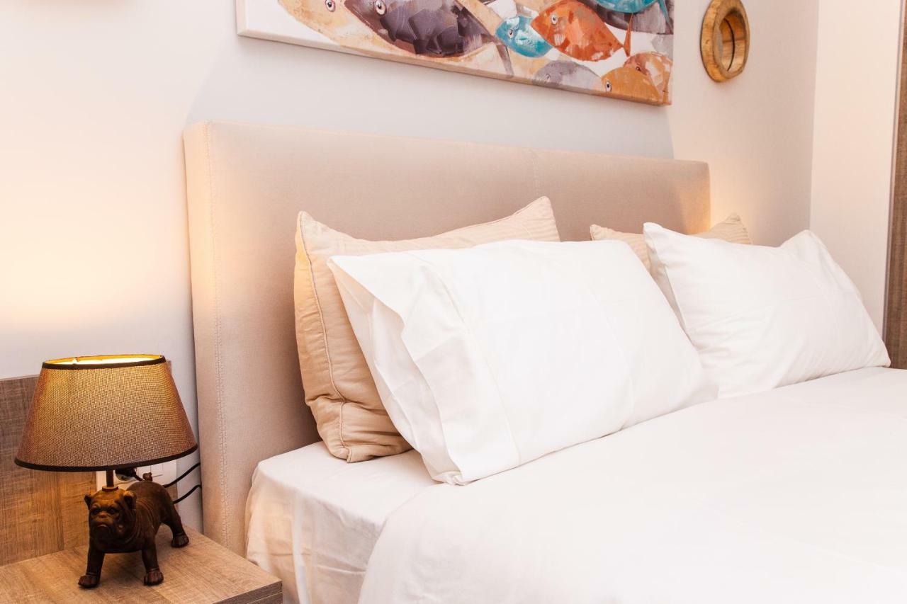 Sweet Suite Flora In Vouliagmeni Athens Exterior photo