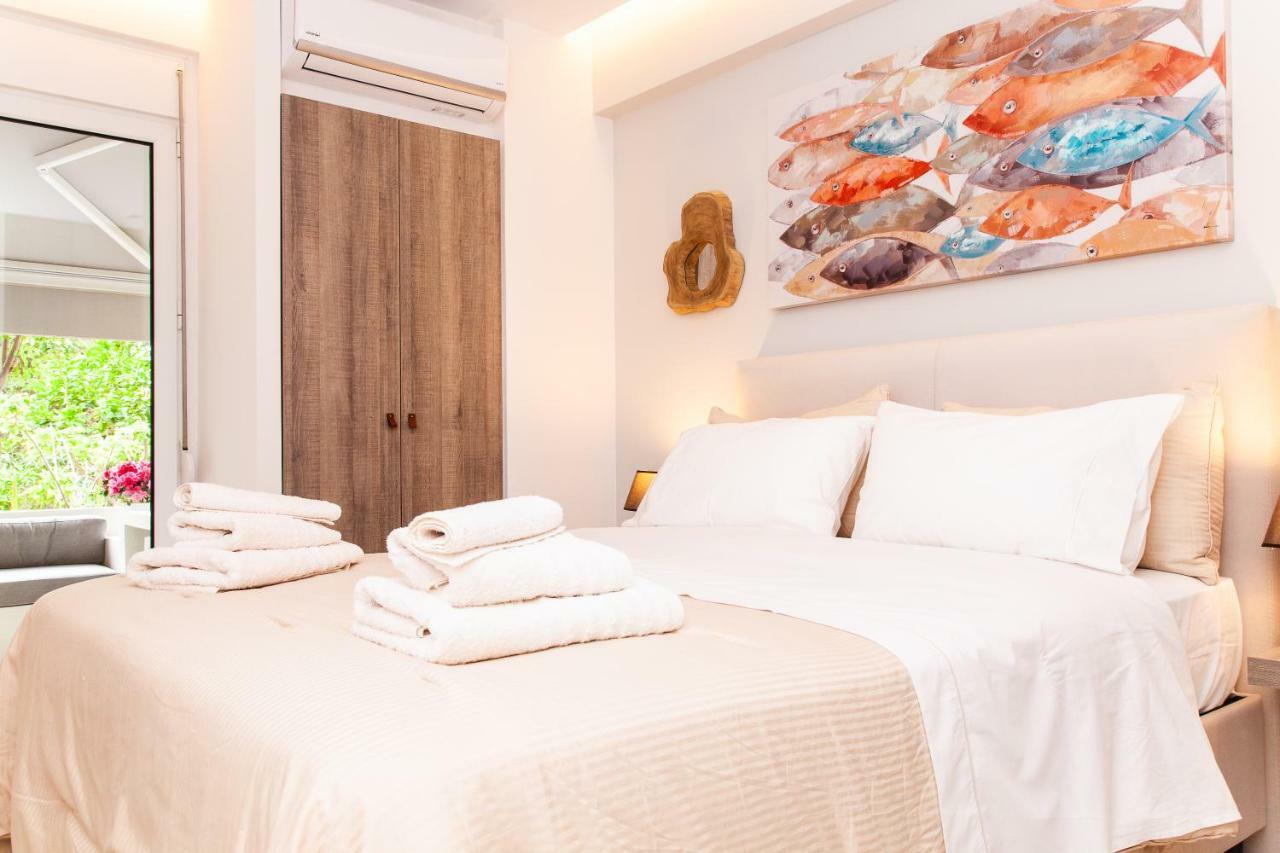 Sweet Suite Flora In Vouliagmeni Athens Exterior photo